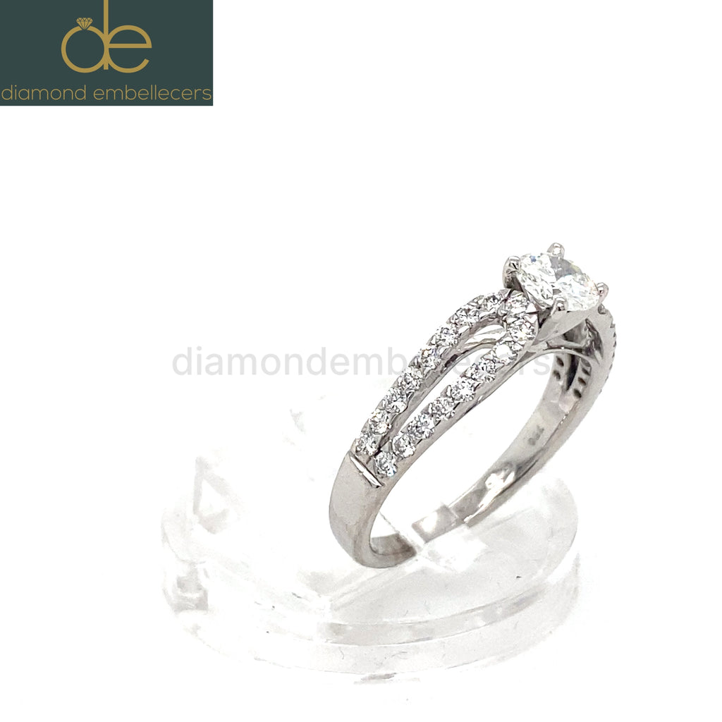 UK HALLMARKED CERTIFIED 18K WHITE GOLD ROUND BRILLIANT DIAMOND RING