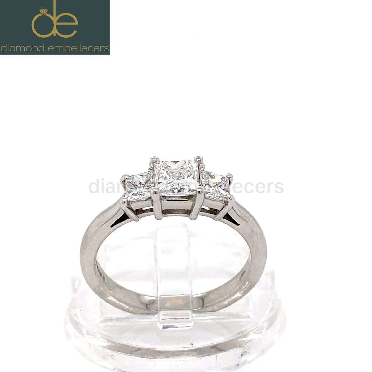 UK HALLMARKED 1.00ct PLATINUM CERTIFIED TRILOGY DIAMOND RING