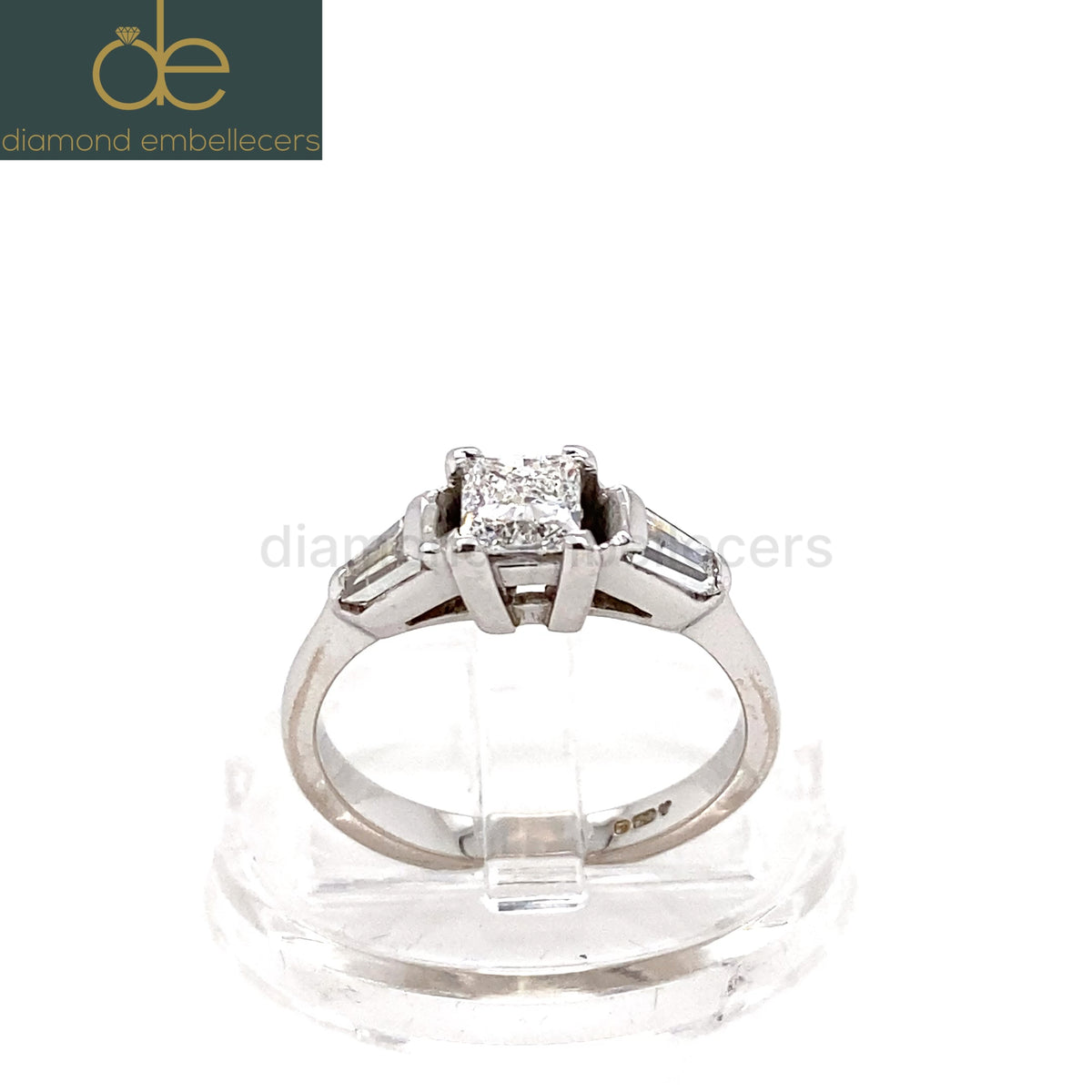 UK HALLMARKED CERTIFIED 0.70ct TRILOGY 18K WHITE GOLD PRINCESS & TAPERED BAGUETTE DIAMOND RING