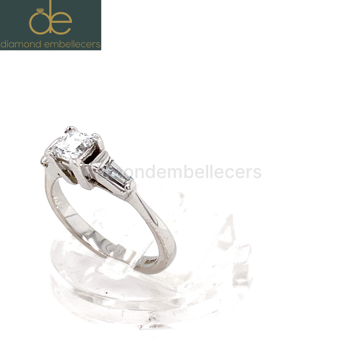 UK HALLMARKED CERTIFIED 0.70ct TRILOGY 18K WHITE GOLD PRINCESS & TAPERED BAGUETTE DIAMOND RING